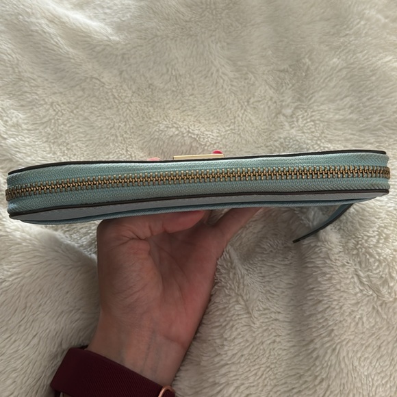 Kate Spade eggshell blue wallet, EUC - Picture 7 of 8